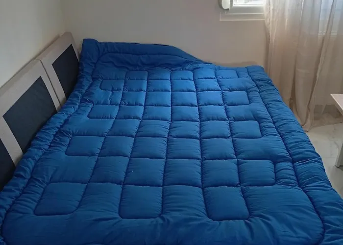 Thea Thermaikou * Agia Triada (Thessaloniki)