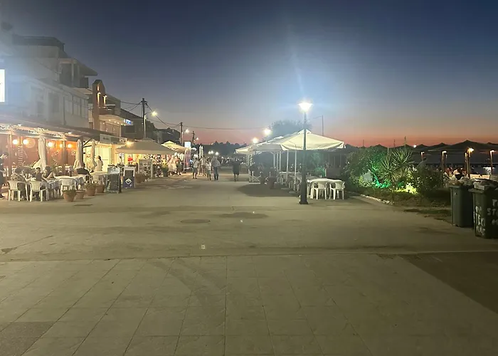 Thea Thermaikou Agia Triada (Thessaloniki)
